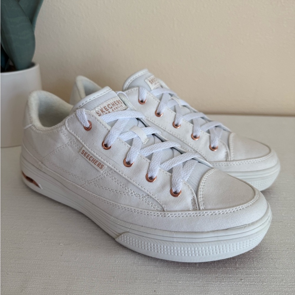 Skechers ArchFit White Canvas w/Copper Details Wide Casual Platform Sneakers - Picture 3 of 13